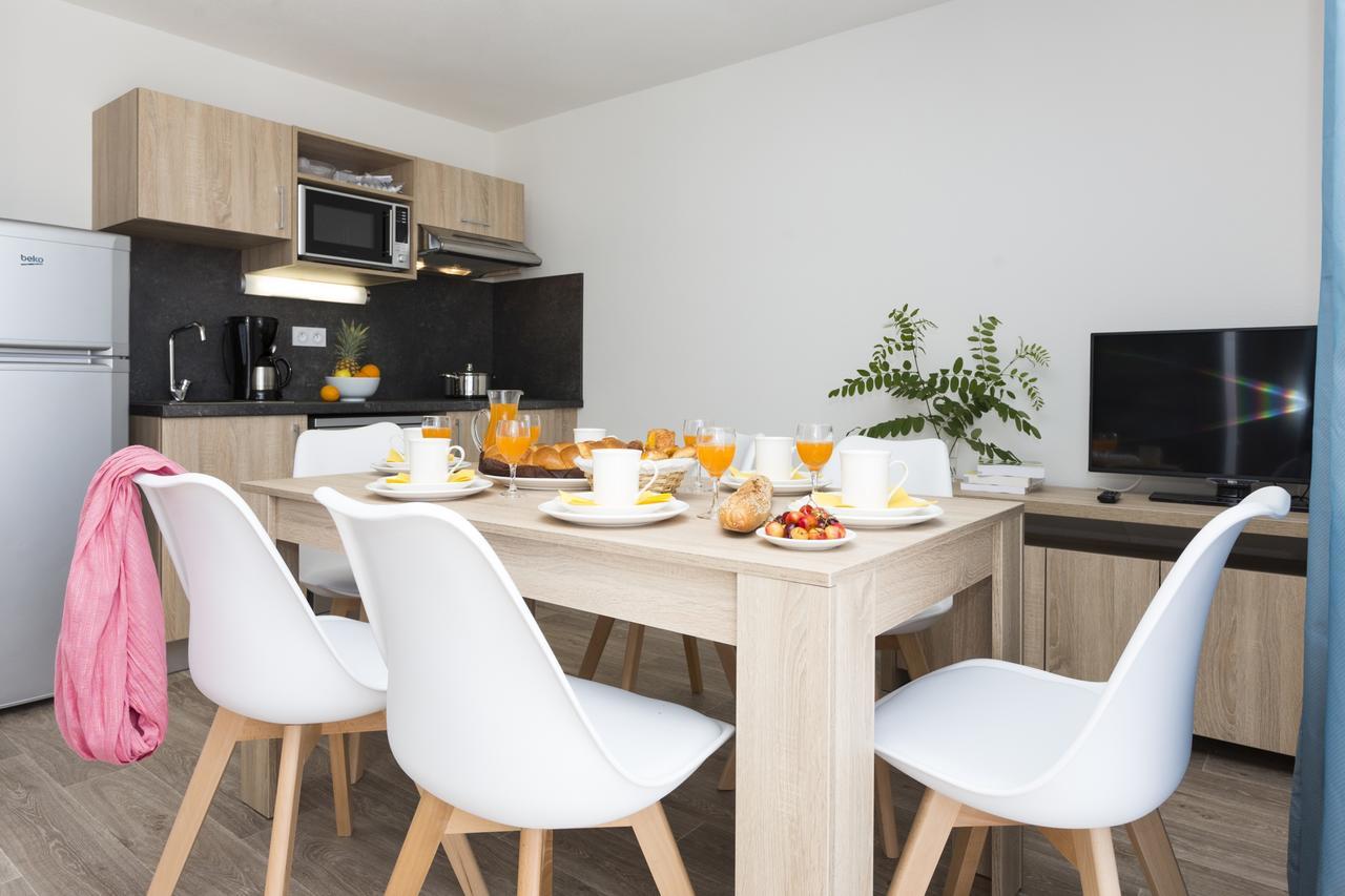 Residence Prestige Odalys Le Domaine Des Pins ノワールムーティエ エクステリア 写真