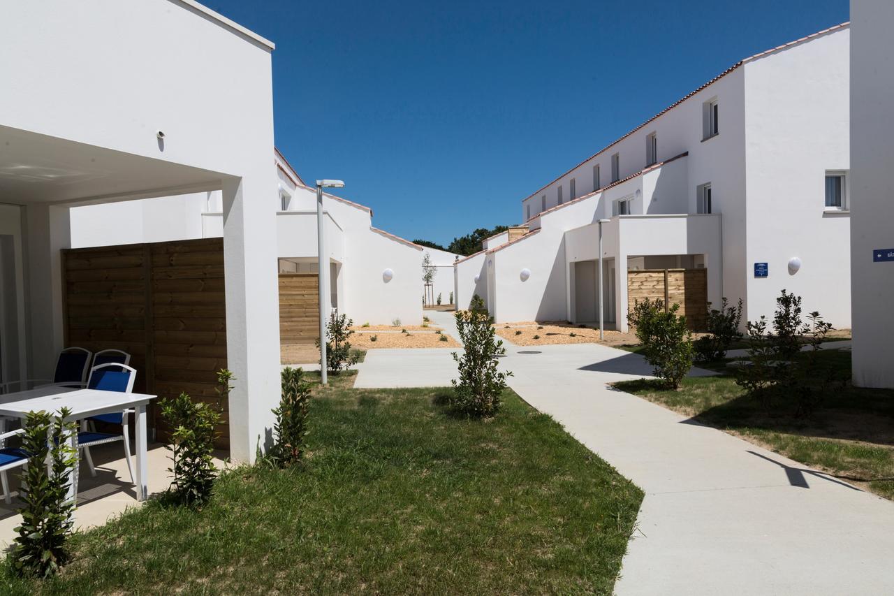 Residence Prestige Odalys Le Domaine Des Pins ノワールムーティエ エクステリア 写真